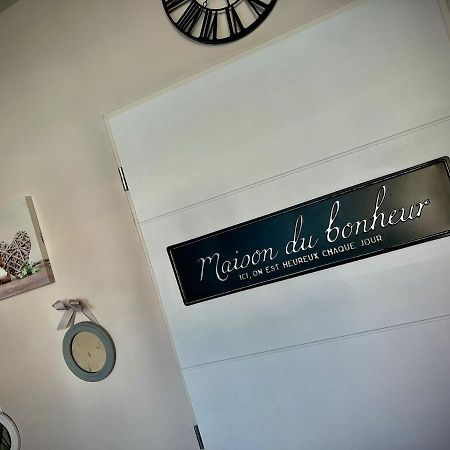 Apartamento Logement Privatif Avec Jacuzzi Bergues Exterior foto