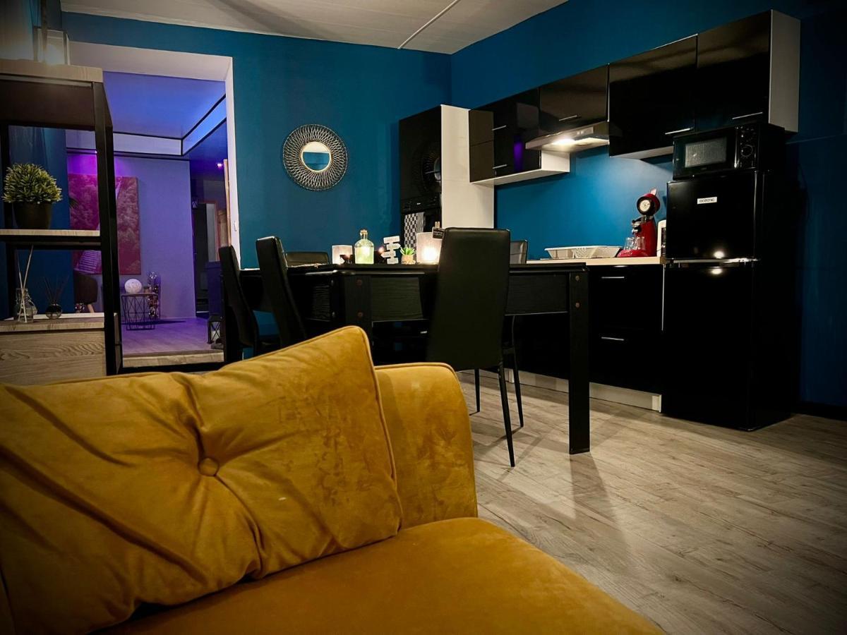 Apartamento Logement Privatif Avec Jacuzzi Bergues Exterior foto