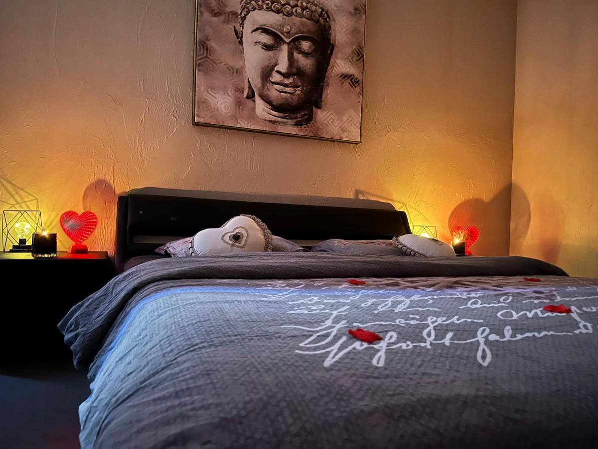Apartamento Logement Privatif Avec Jacuzzi Bergues Exterior foto